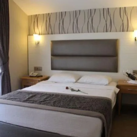 ホテル Ida マルマリス