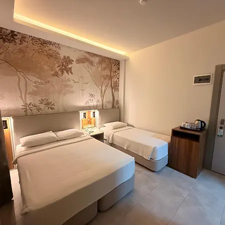 Ida Hotel