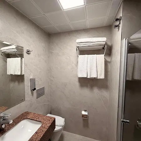 Ida Hotel 3*